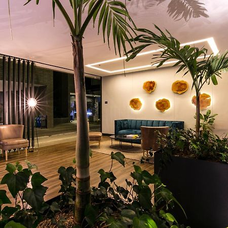 מדיין Loma Verde Aparthotel מראה חיצוני תמונה